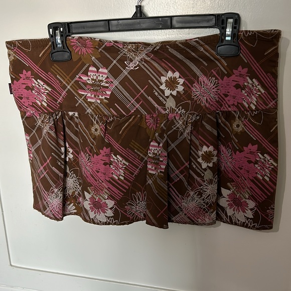 Ezekiel skirt. EUC - Picture 2 of 3